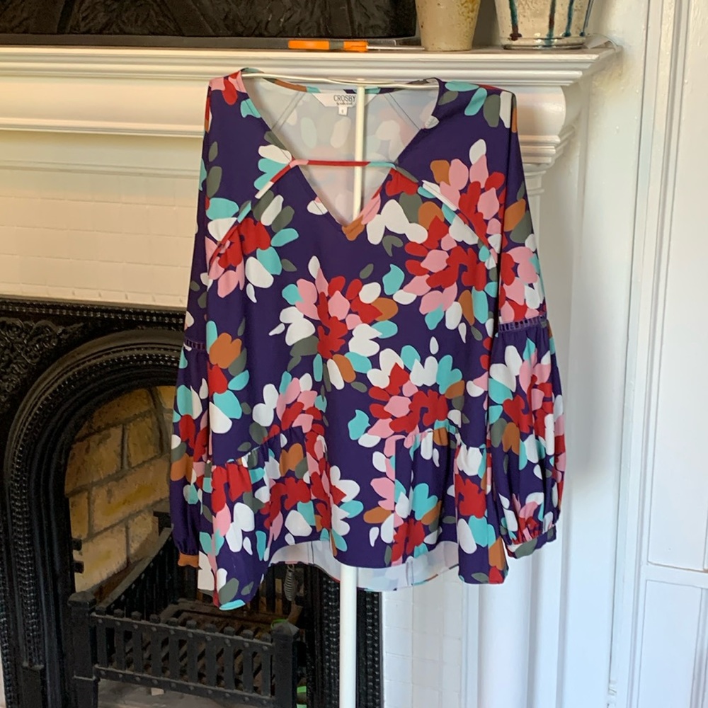 Crosby balloon sleeve Jamie top. Worn once. 178 retail‎